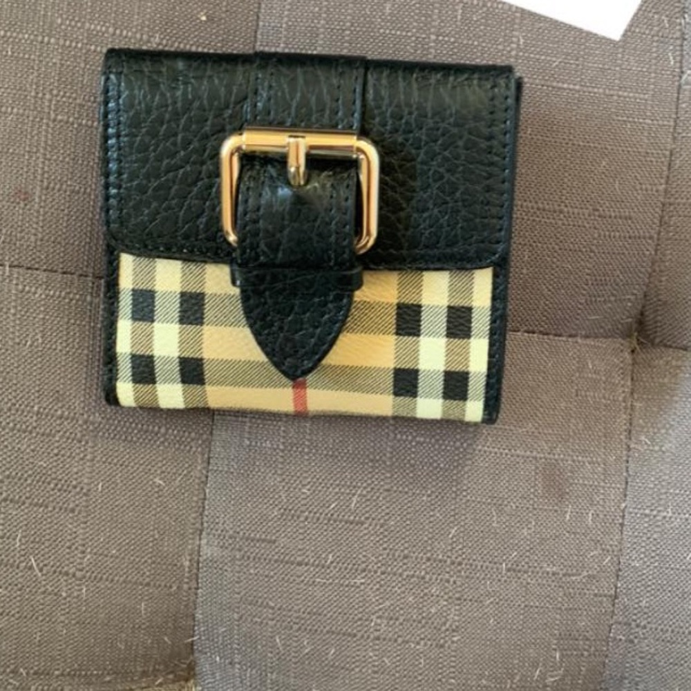 Burberry wallet